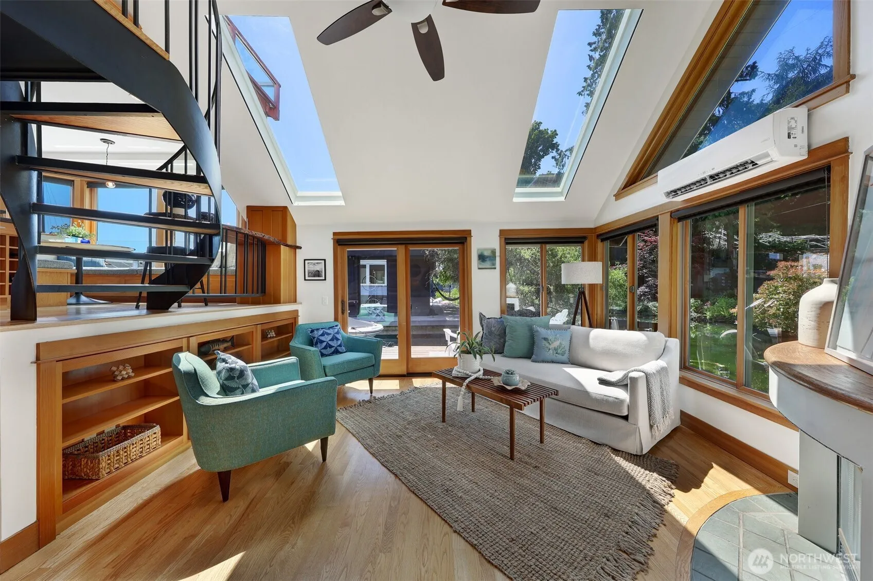 Property photo for 3110 Portage Bay Place E #b, Seattle photo 5
