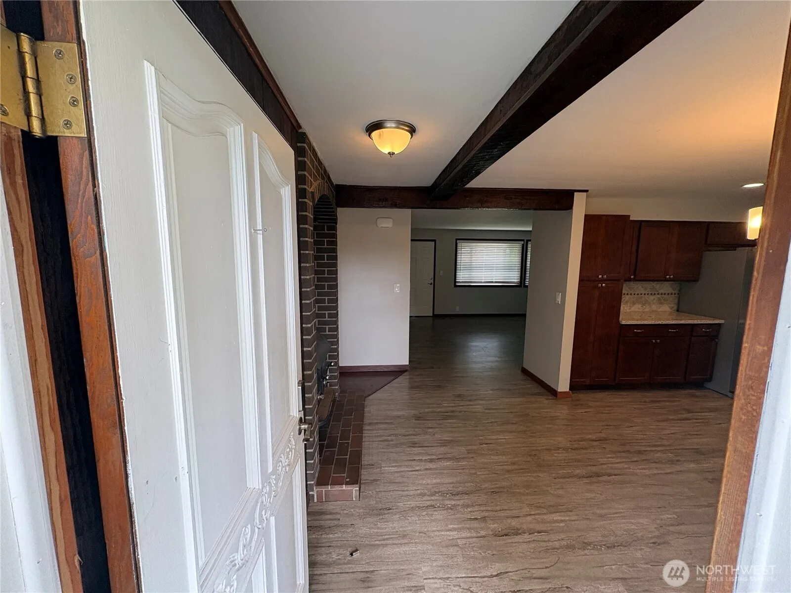 Property photo for 1828 Gossard Street, Enumclaw photo 2