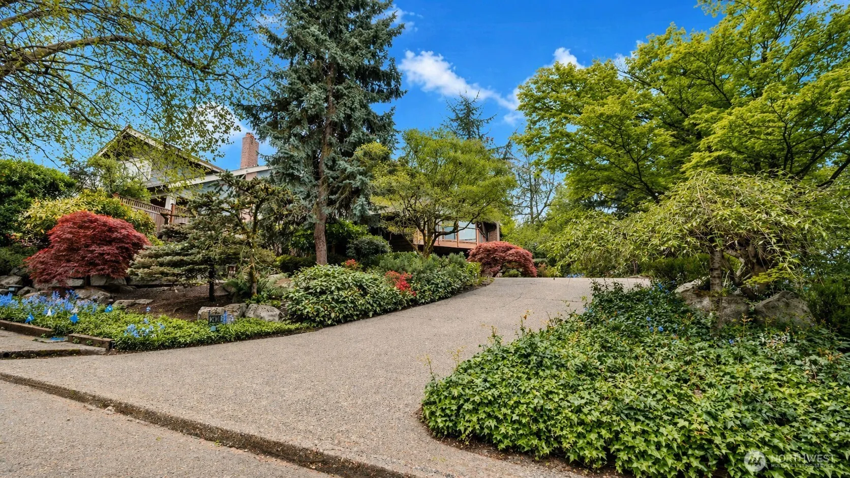 Property photo for 2419 Federal Avenue E, Seattle