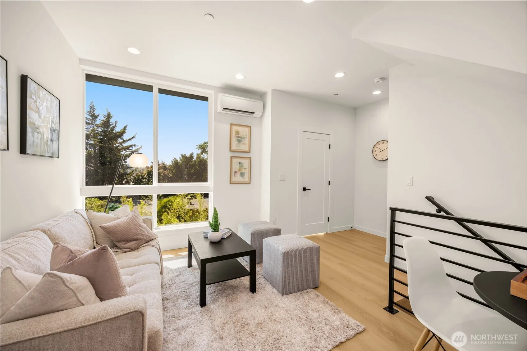 Property photo for 3852 Carr Place N, Seattle photo 5