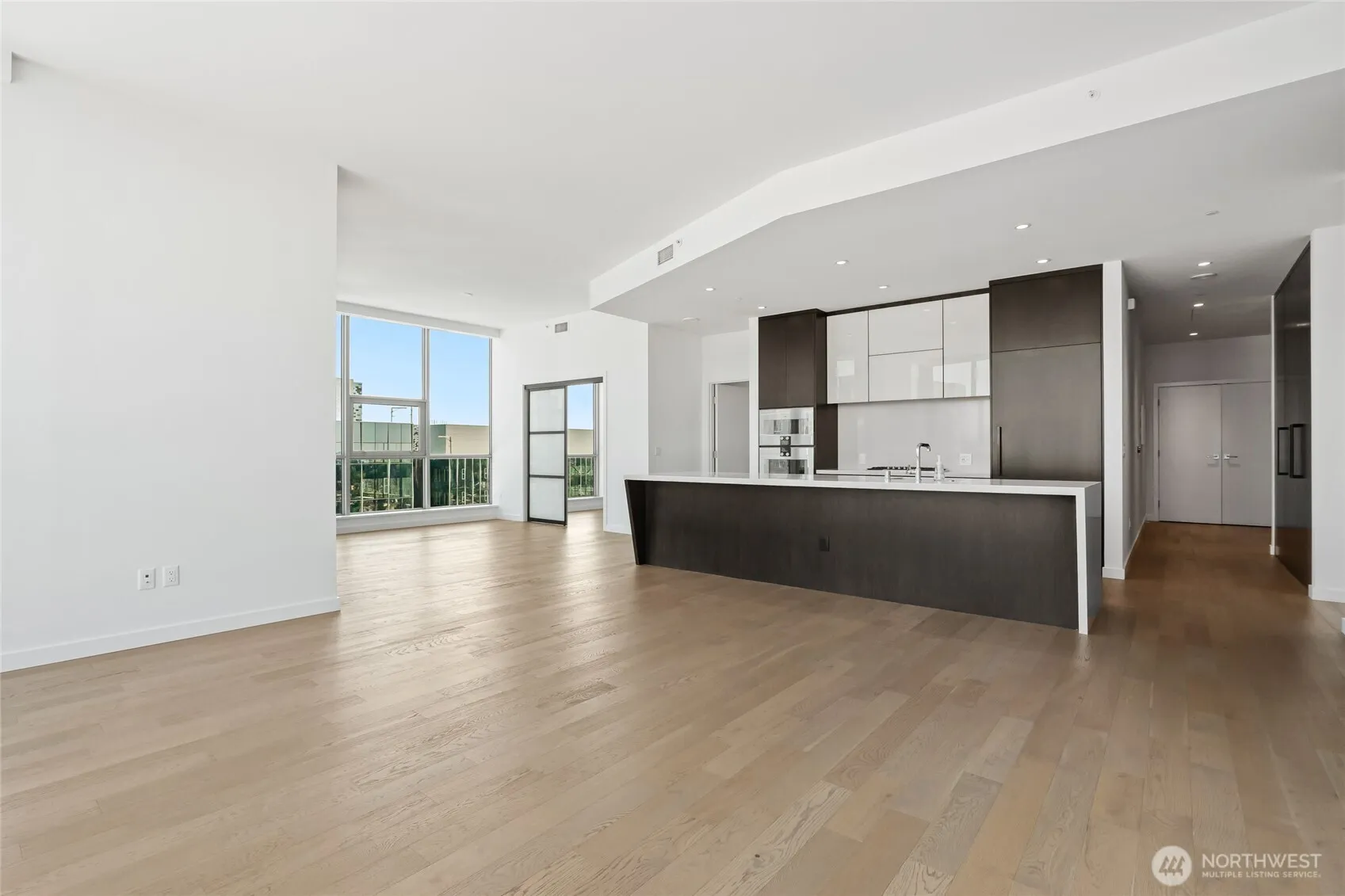 Property photo for 188 Bellevue Way Ne #2102, Bellevue photo 4