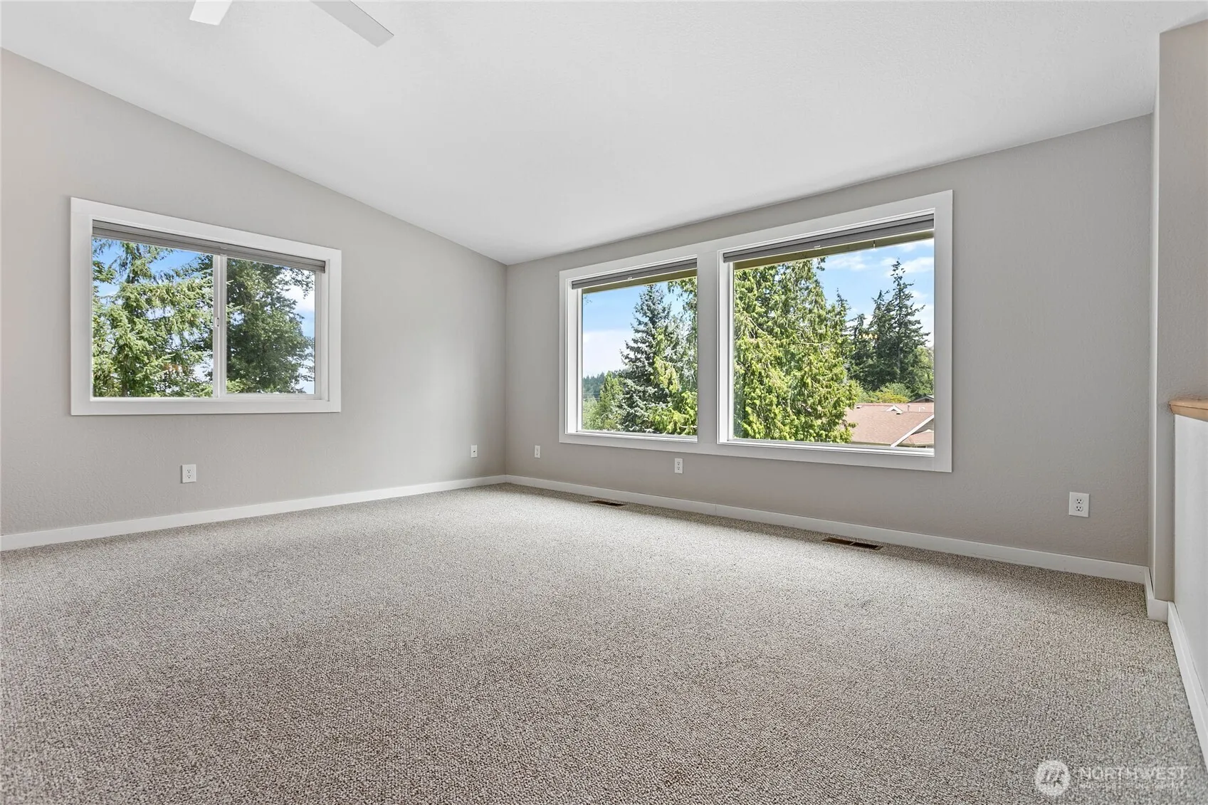 Property photo for 3881 Magrath Street, Bellingham photo 5