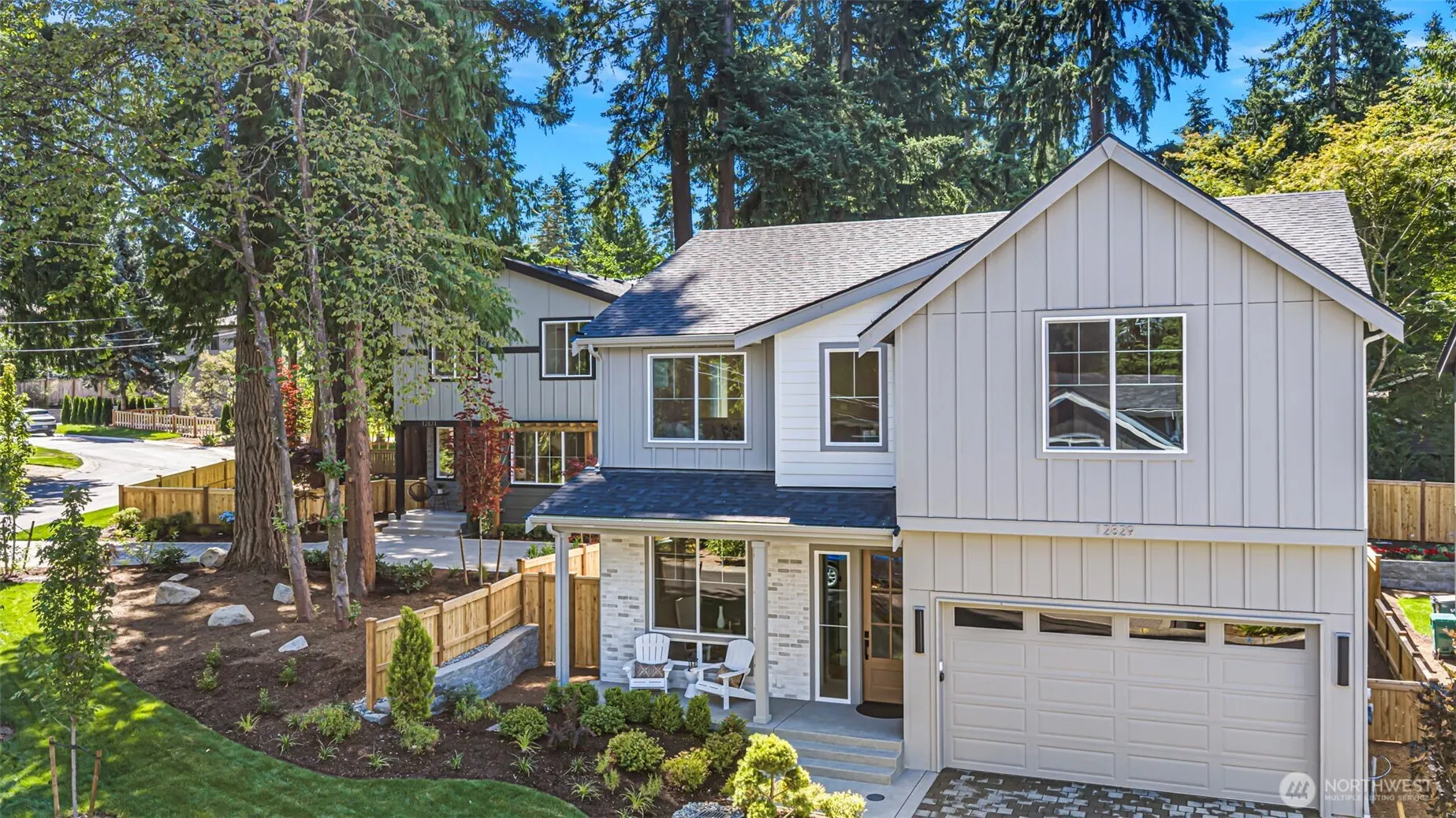 Property photo for 12829 Ne 78th Place, Kirkland photo 2