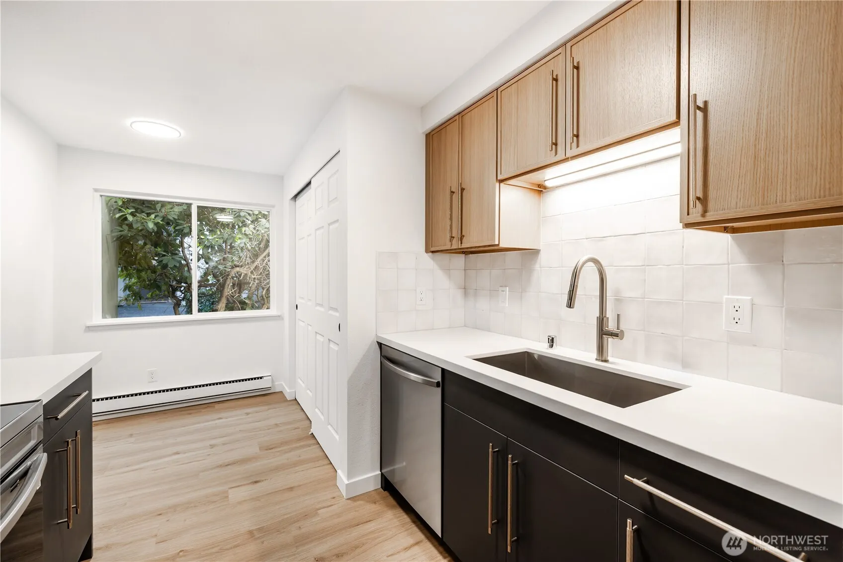 Property photo for 7501 Ruby Drive Sw #j103, Lakewood photo 5