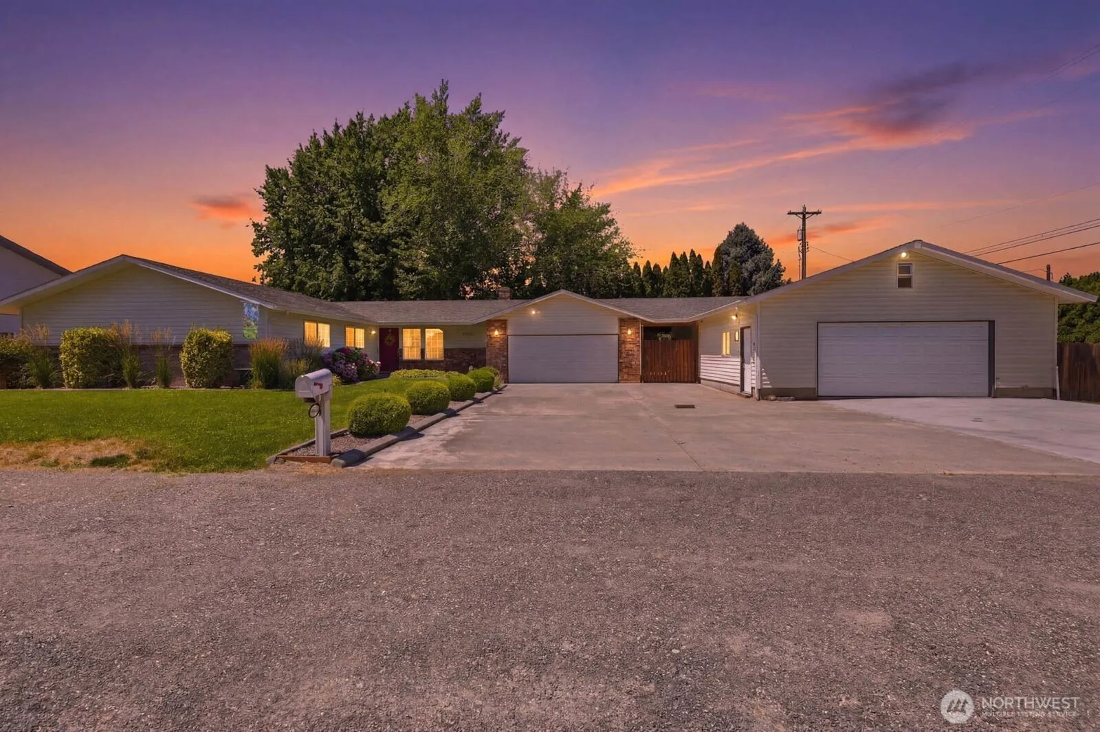 Property photo for 2220 Road 92, Pasco