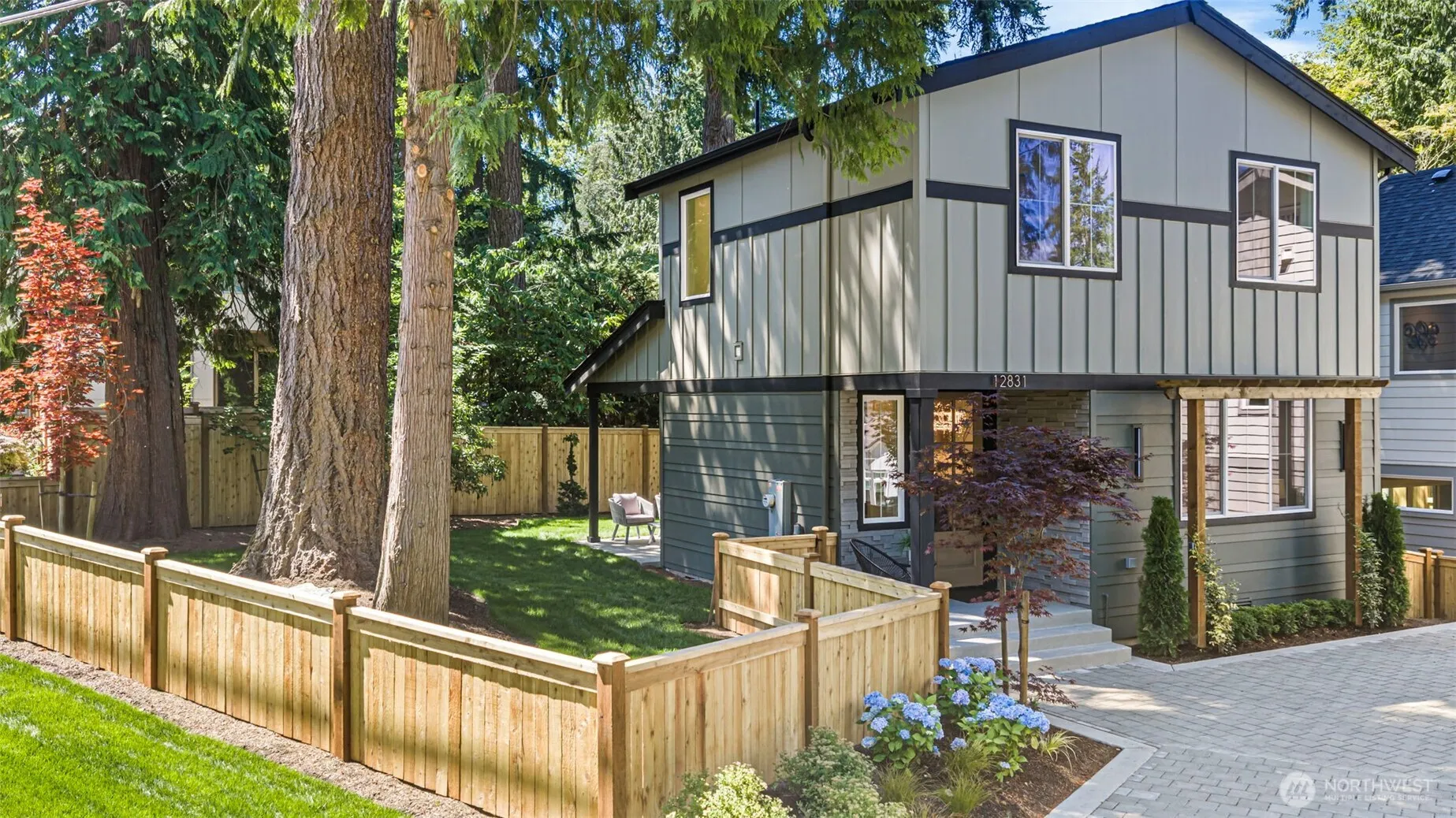 Property photo for 12831 Ne 78th Place, Kirkland