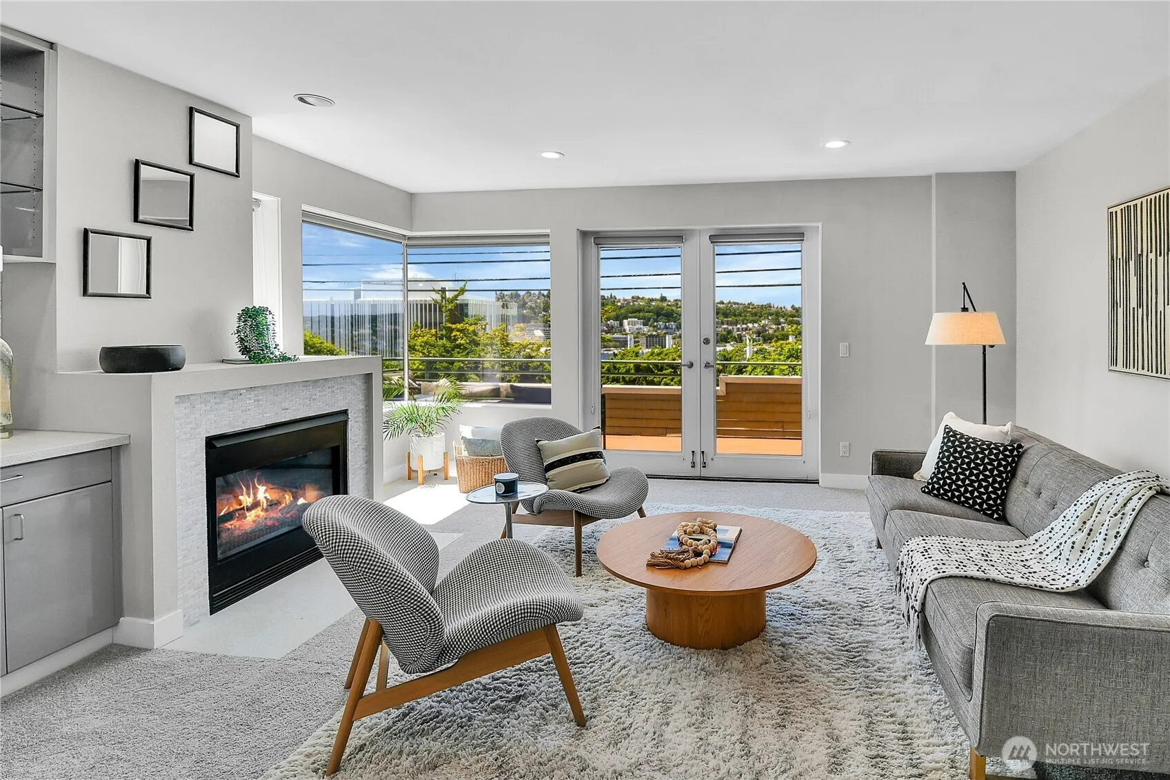 Property photo for 1202 Lakeview Boulevard E #1, Seattle photo 4