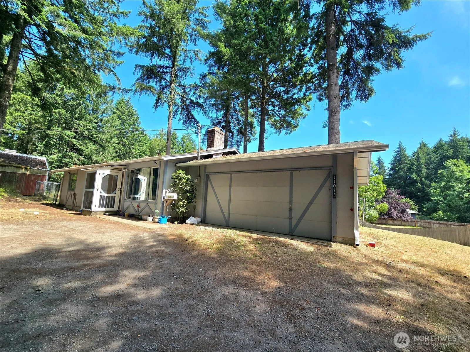 Property photo for 11075 Ridge Rim Trail Se, Port Orchard photo 2