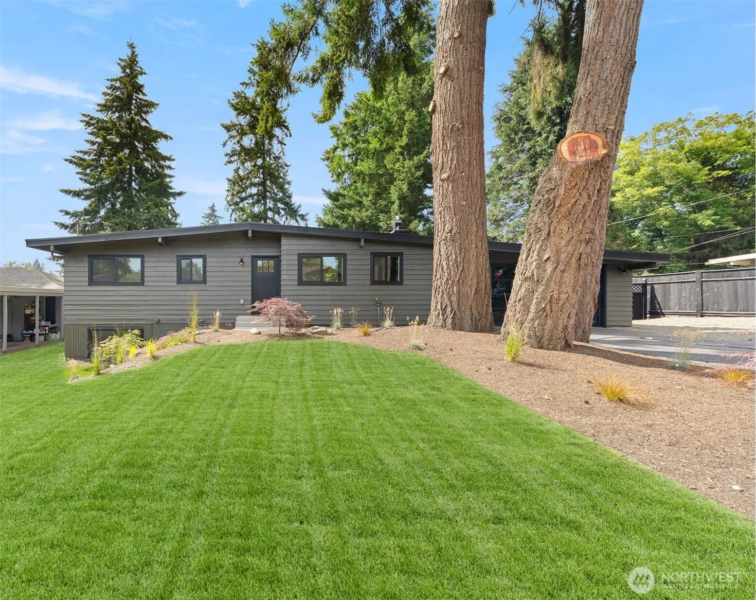 Property photo for 16719 Se 4th Place, Bellevue