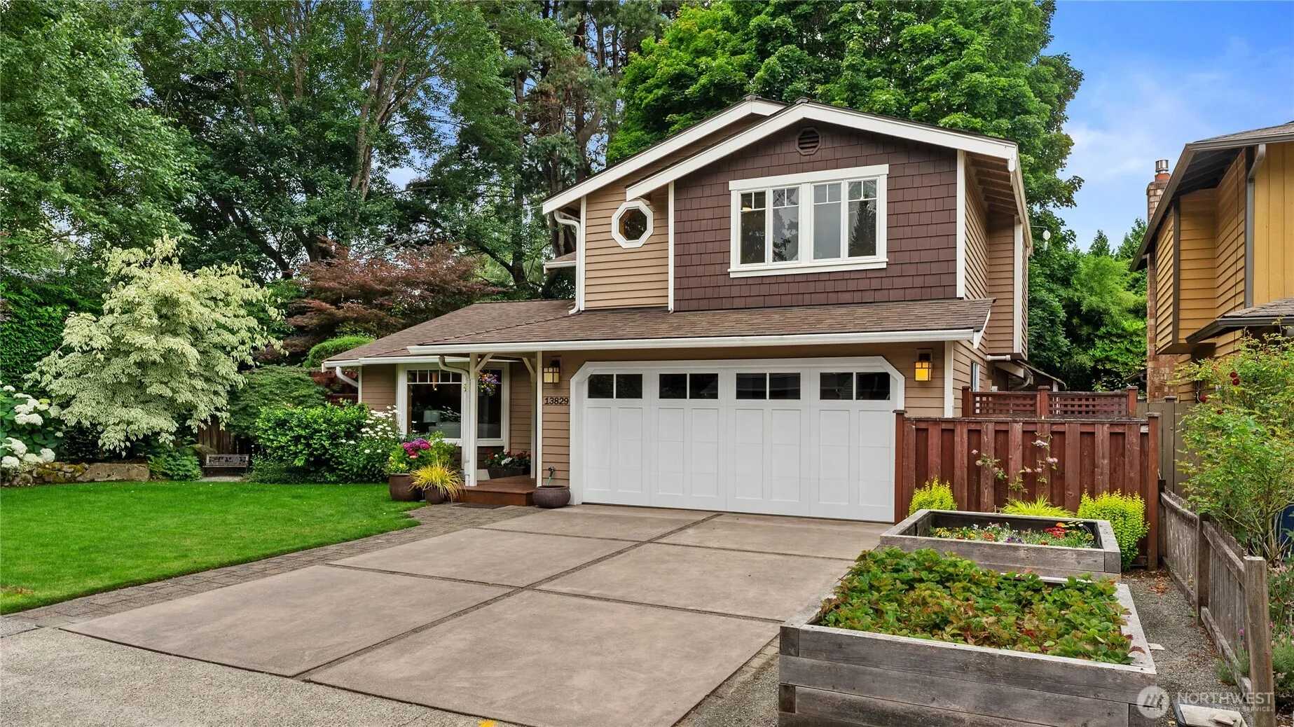 Property photo for 13829 101st Place Ne, Kirkland photo 2