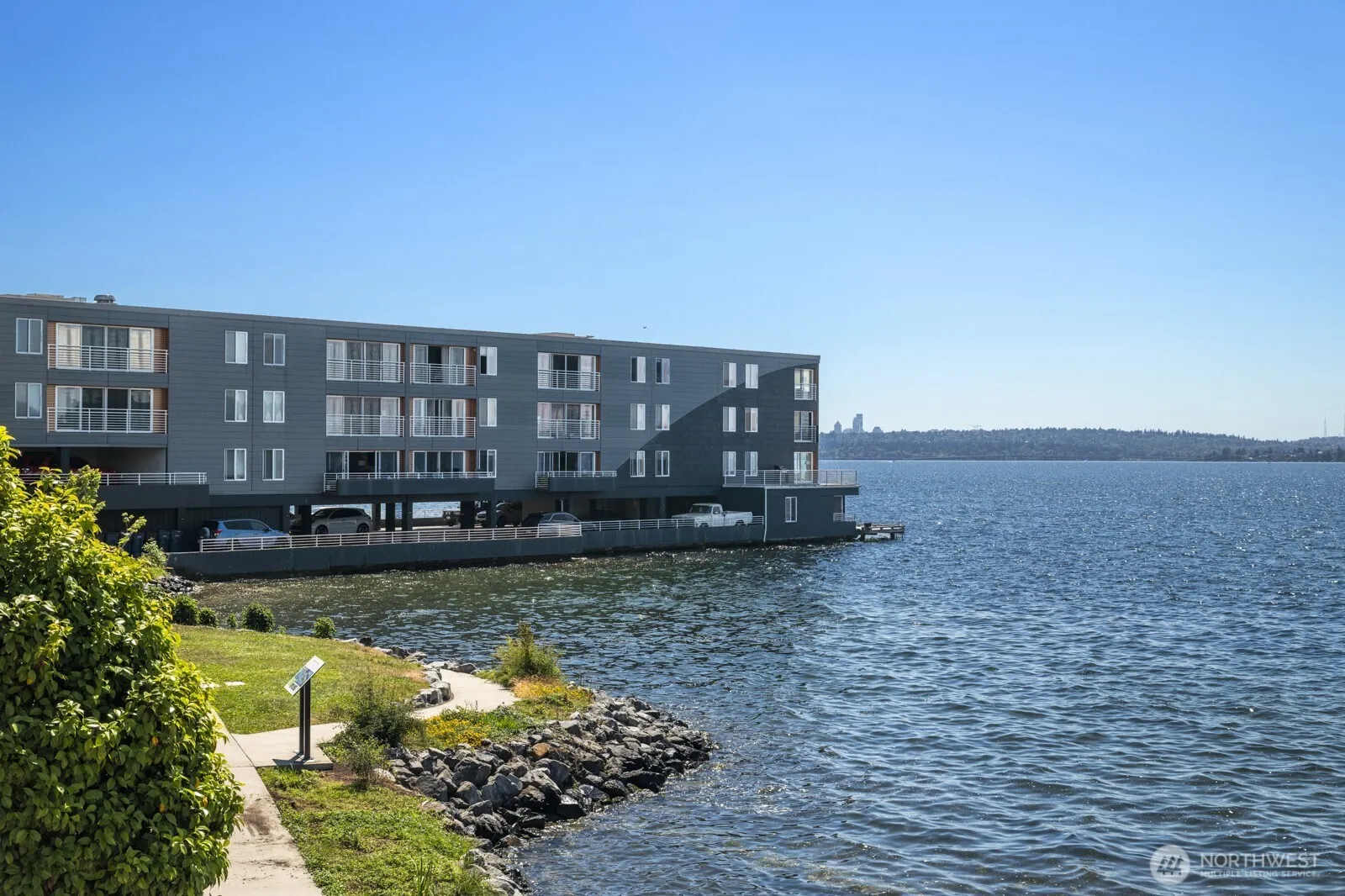 Property photo for 733 Lake Street S #301, Kirkland photo 4