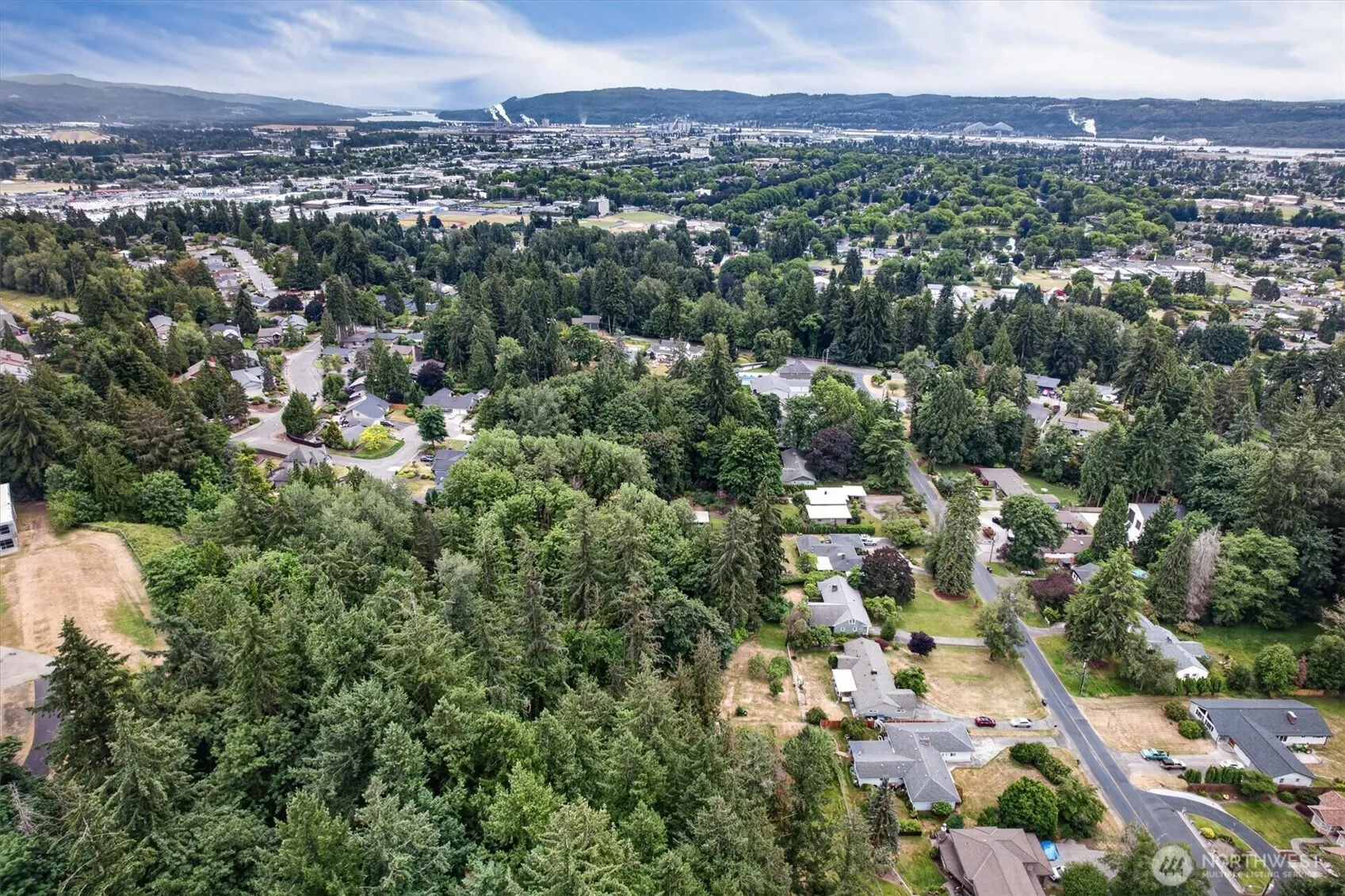 Property photo for 2950 Madrona Drive, Longview photo 3