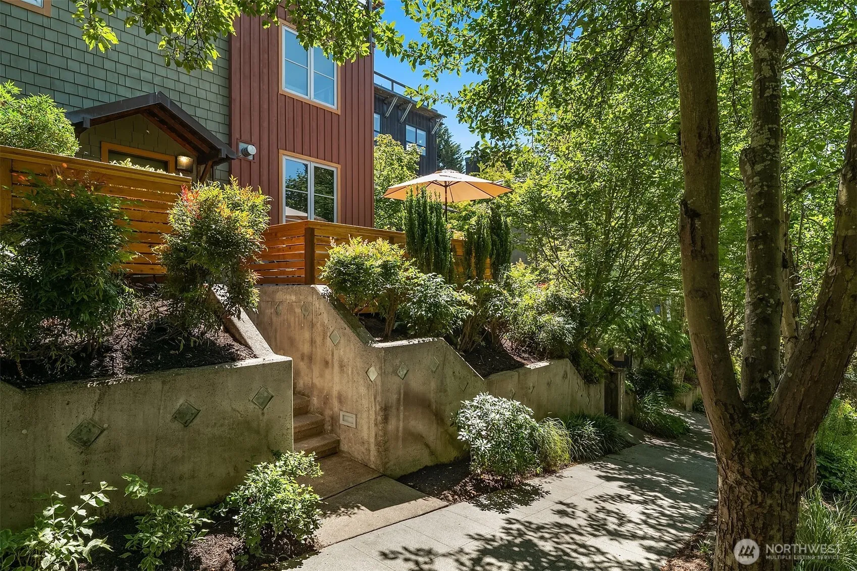 Property photo for 3824 Evanston Avenue N #11, Seattle photo 2
