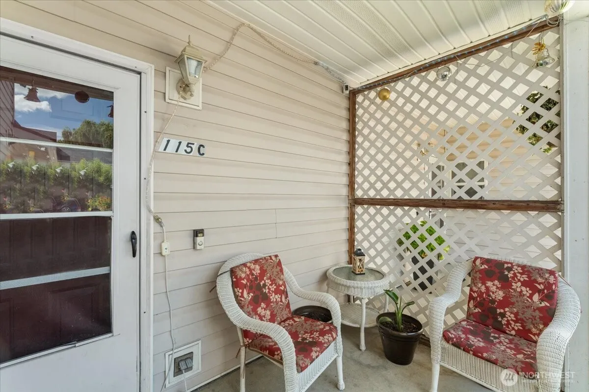 Property photo for 115 21st Street Se #c, Auburn photo 4