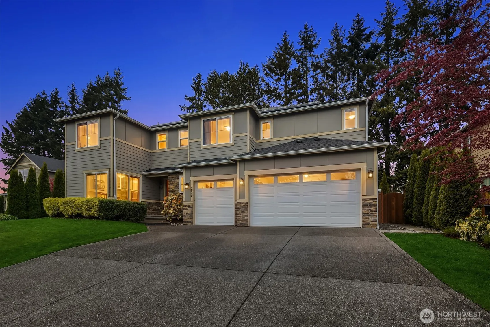 Property photo for 1435 242nd Place Se, Bothell photo 2