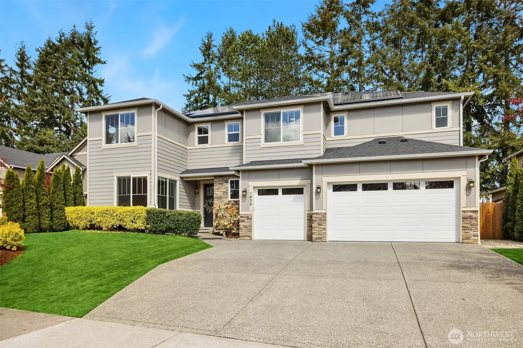 Property photo for 1435 242nd Place Se, Bothell