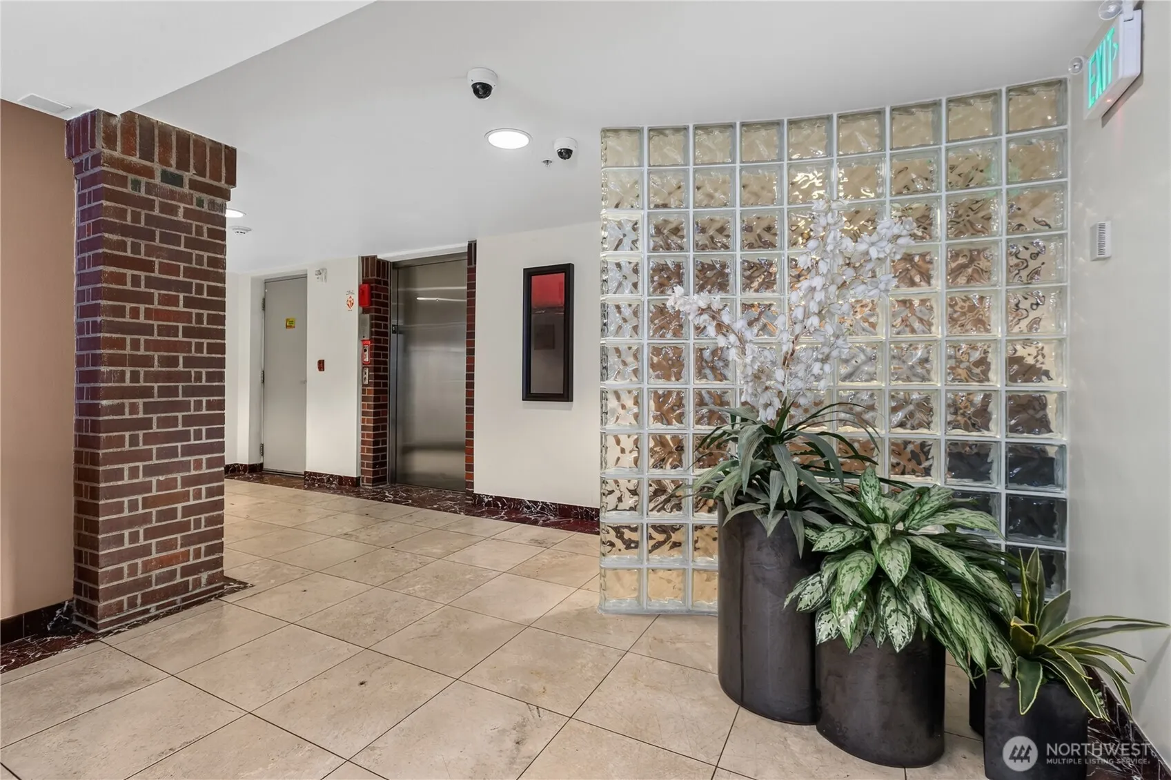 Property photo for 124 Bellevue Avenue E #601, Seattle photo 5