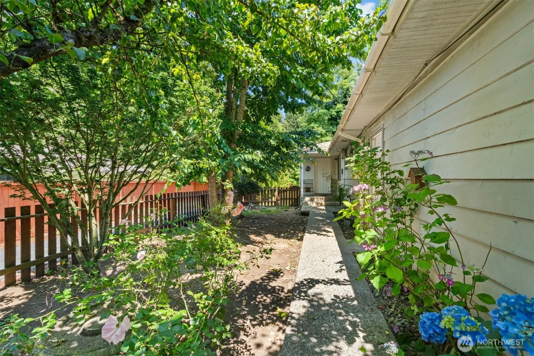 Property photo for 7218 Ne 155th Street, Kenmore photo 5