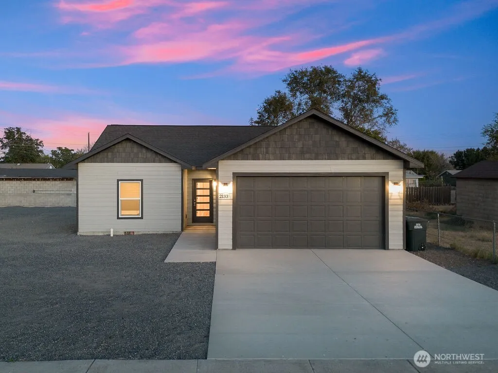Property photo for 2133 W Peninsula Drive, Moses Lake photo 2