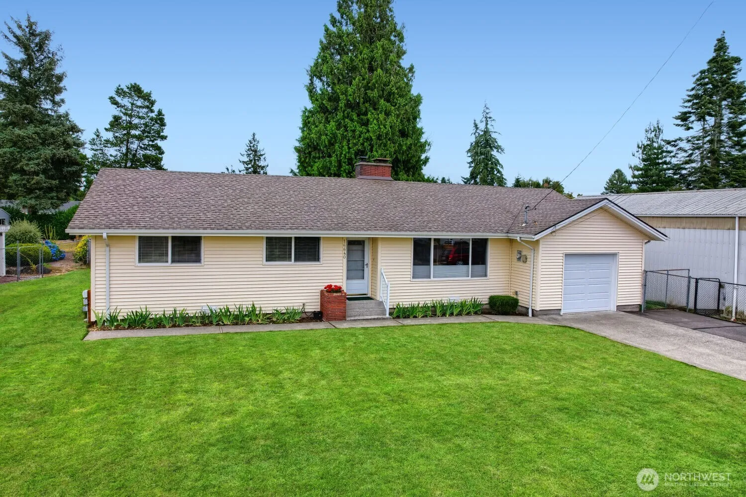 Property photo for 16640 40th Avenue S, Sea Tac photo 2