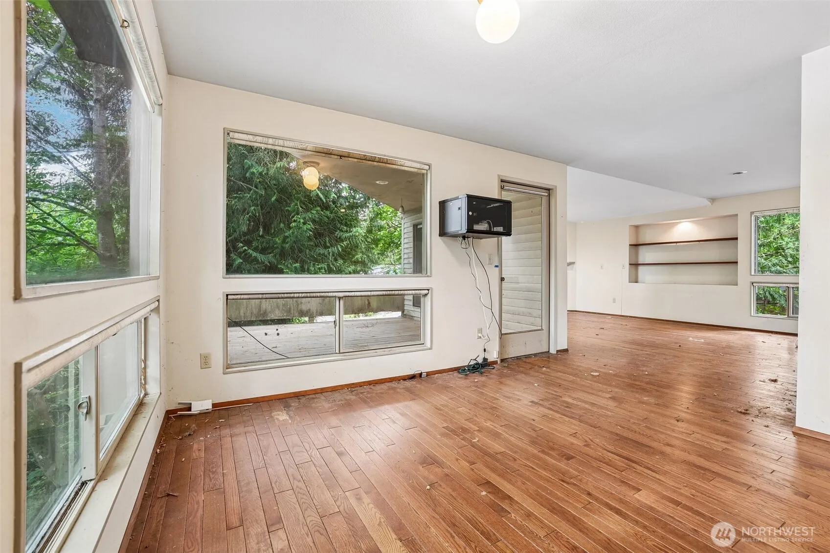 Property photo for 1722 Ne 97th Street, Seattle photo 5