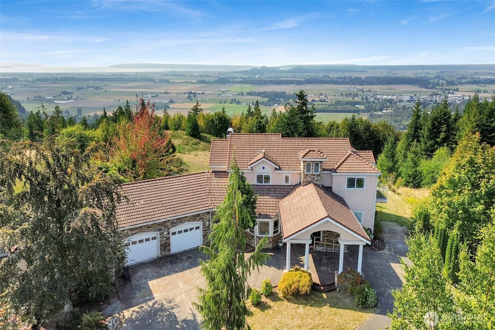 Property photo for 18340 Osprey Court, Mount Vernon