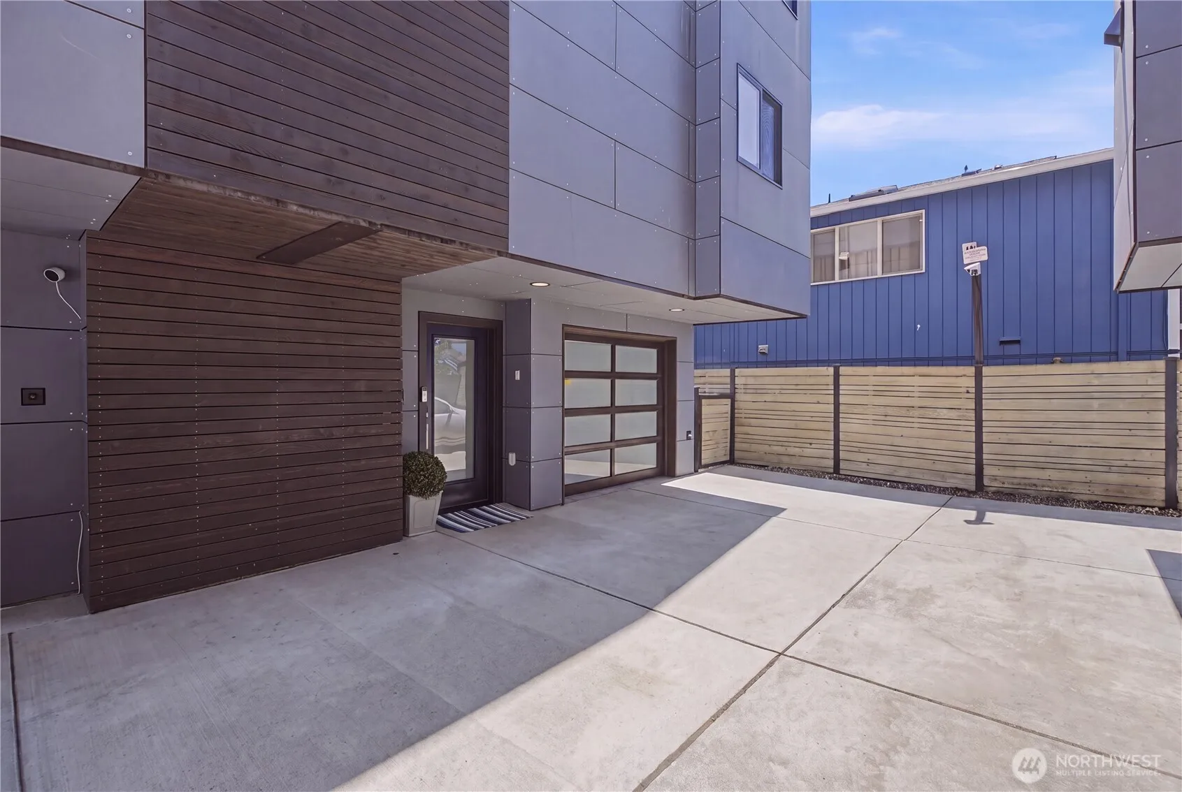 Property photo for 6714 Mary Avenue Nw #a, Seattle photo 2