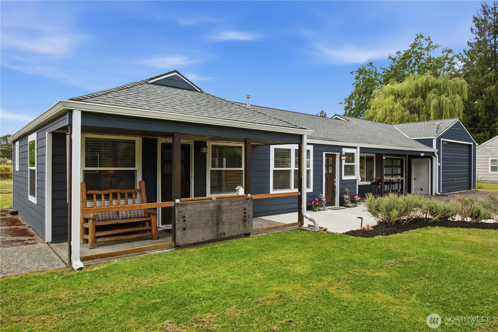 Property photo for 106 1st Street E, Pacific