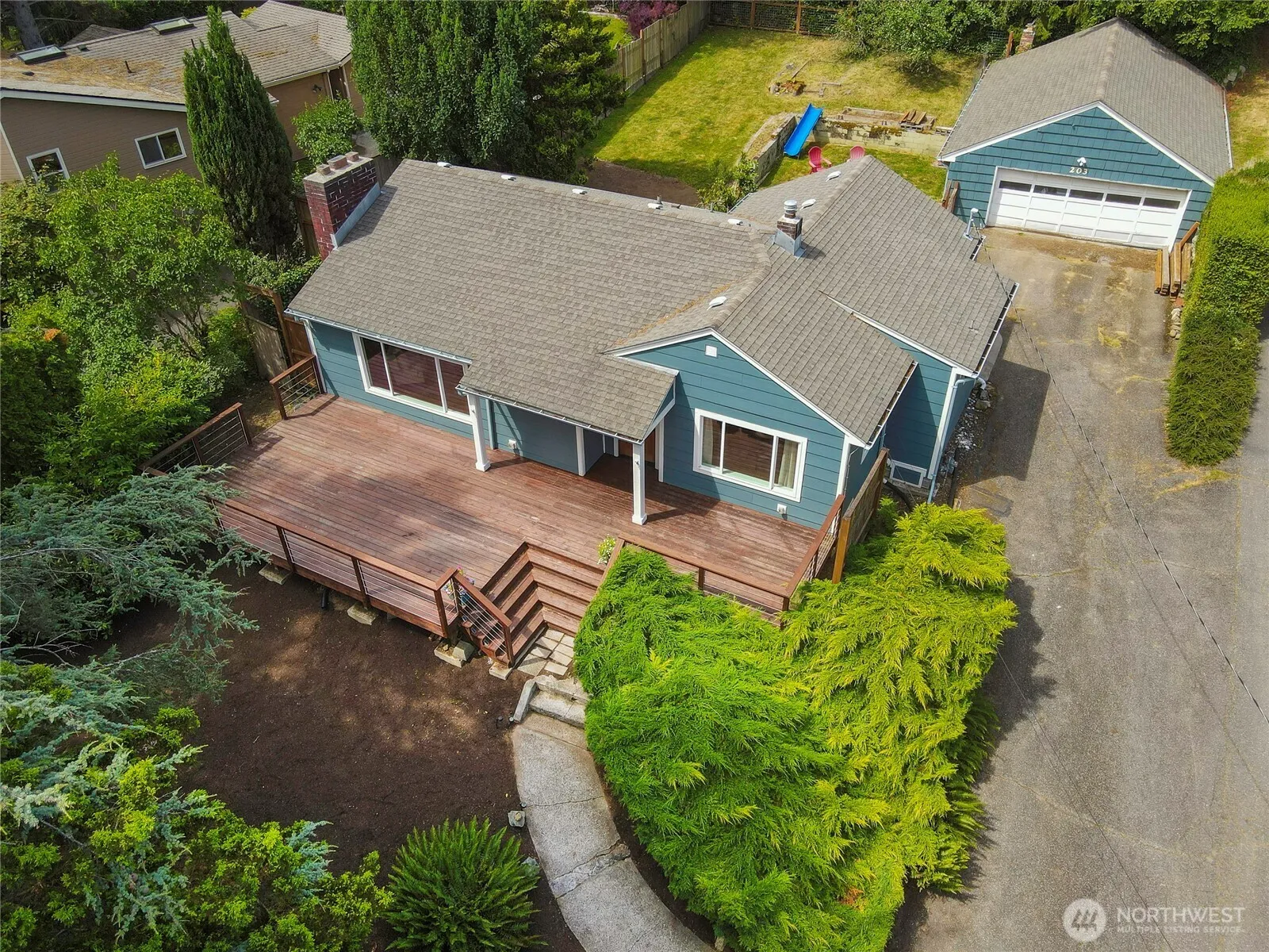 Property photo for 203 N 34th Street, Bellingham photo 2