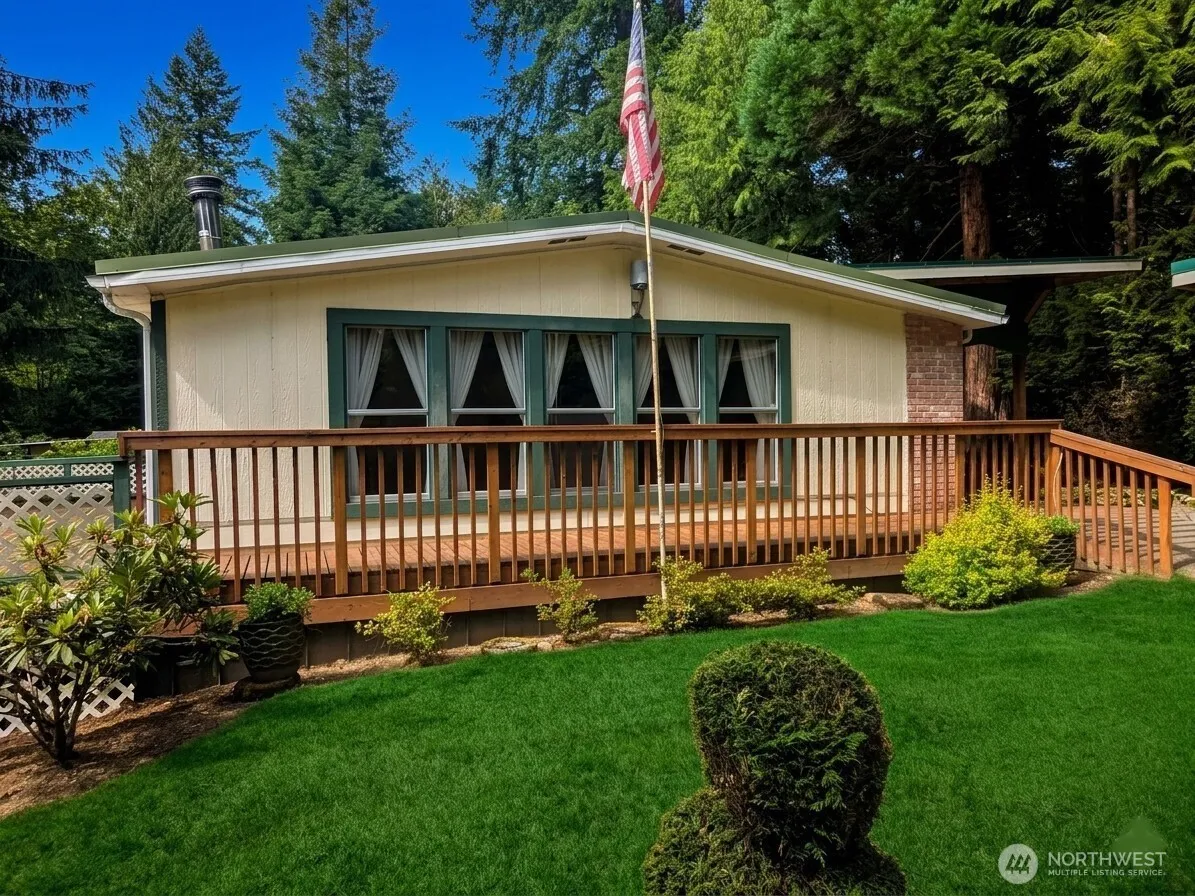 Property photo for 19730 Se 210th Street, Maple Valley photo 2