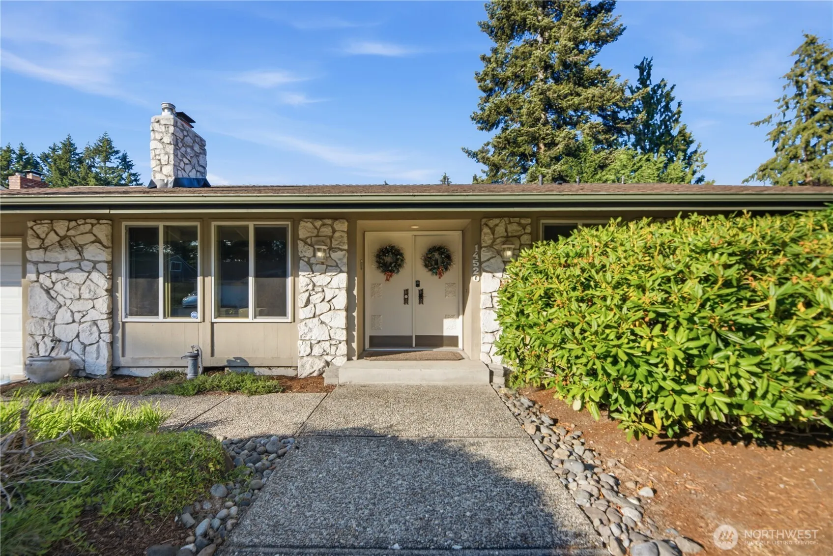 Property photo for 14520 Se Fairwood Boulevard, Renton photo 2