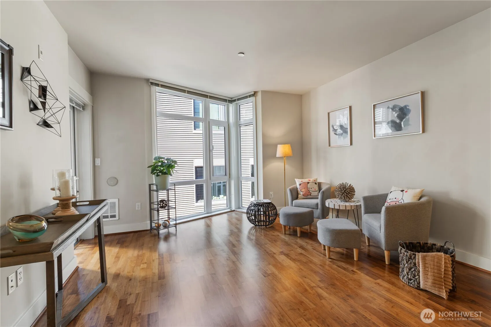 Property photo for 699 John Street #507, Seattle photo 3