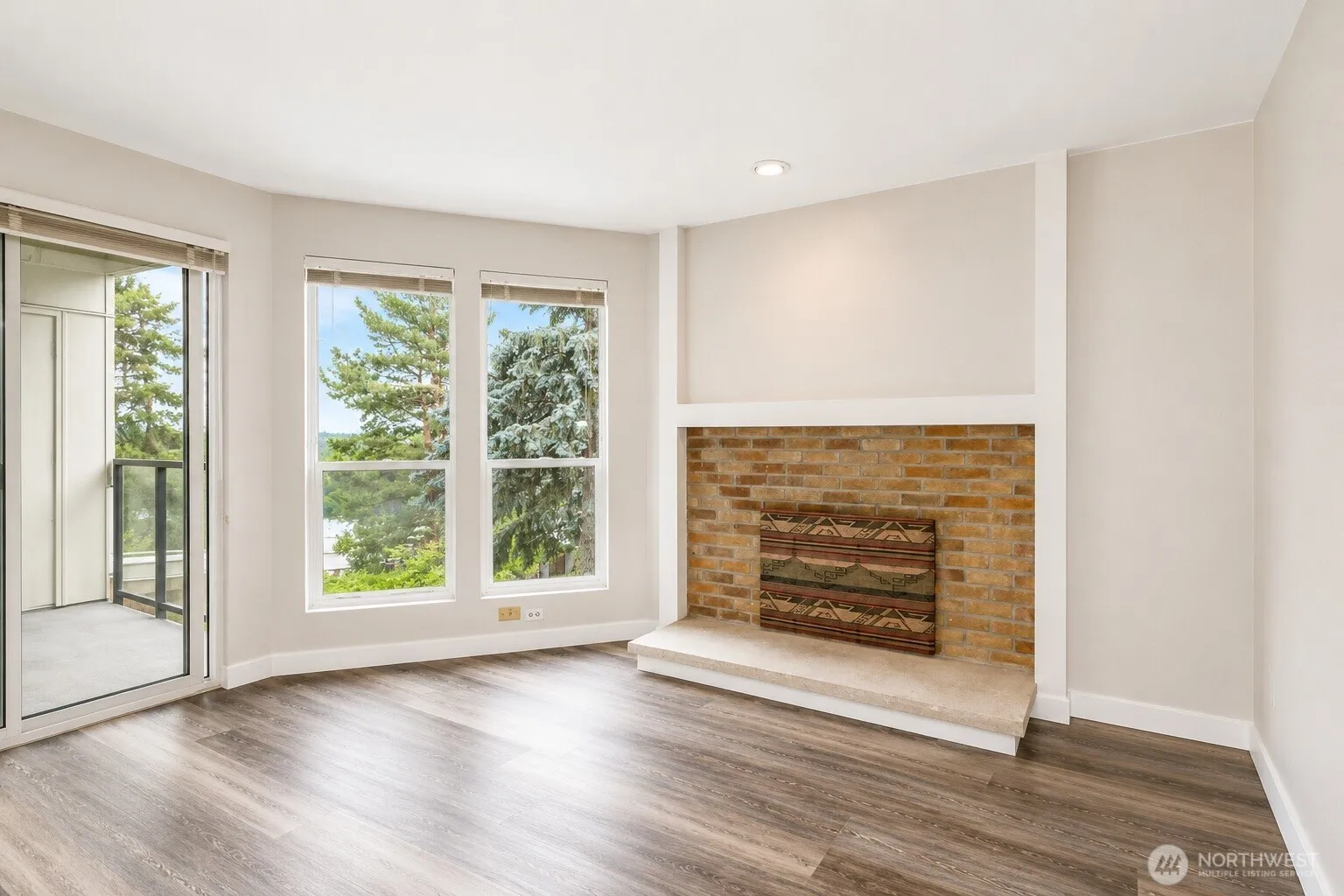 Property photo for 15209 Sunwood Boulevard #b36, Tukwila photo 2
