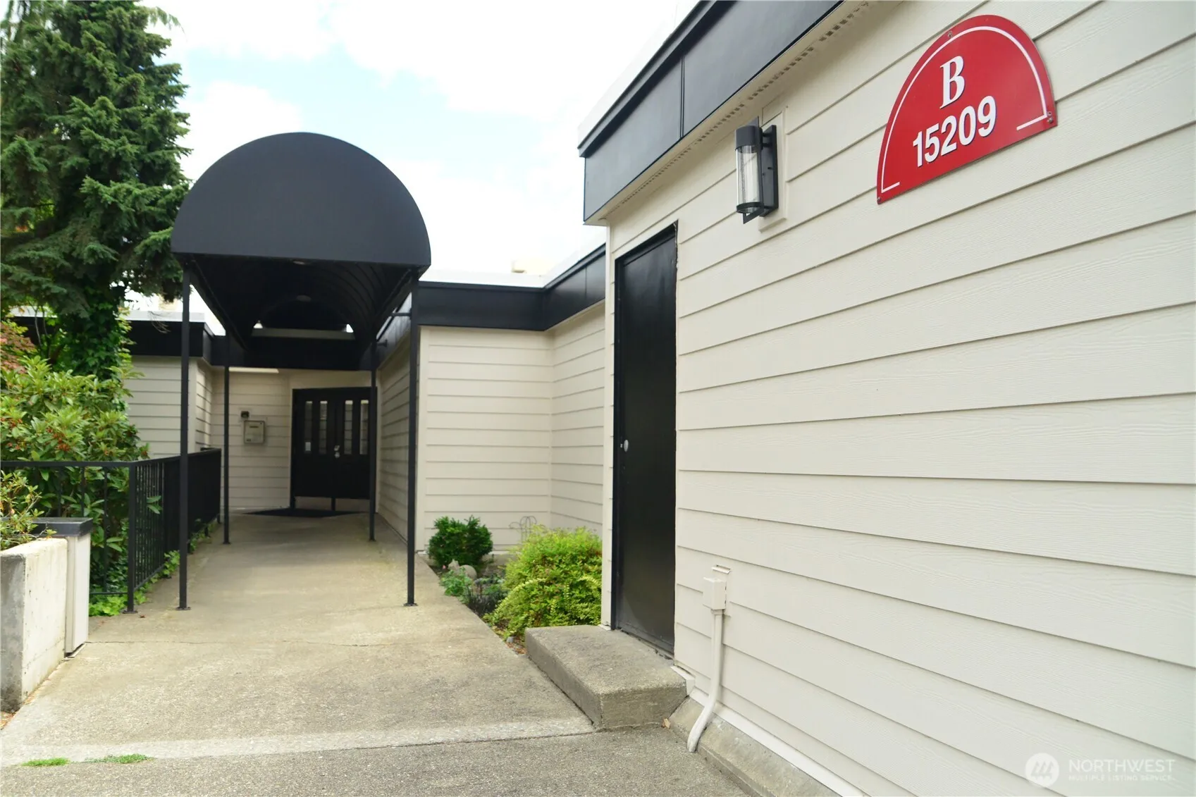 Property photo for 15209 Sunwood Boulevard #b36, Tukwila