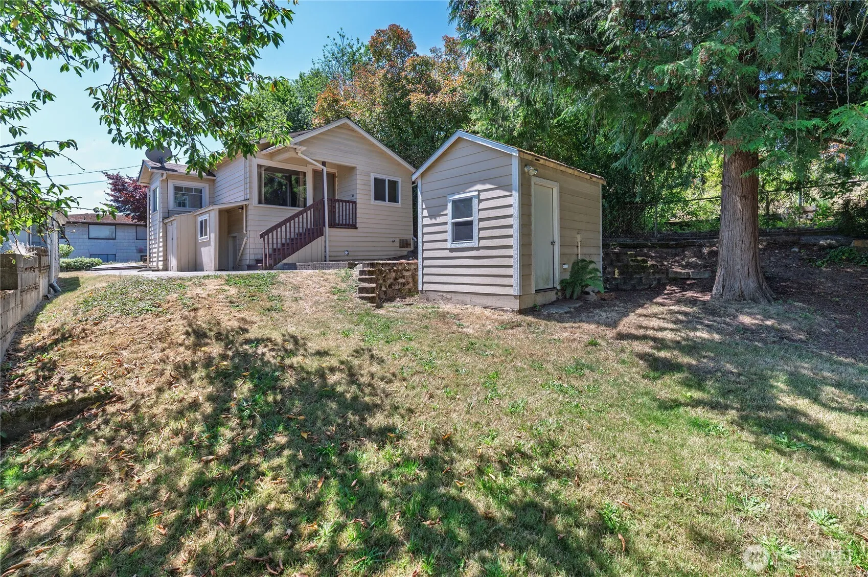Property photo for 1906 14th Street, Bremerton photo 2