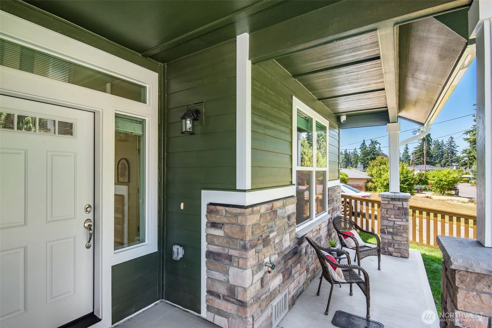Property photo for 14739 Se 39th Street, Bellevue photo 2