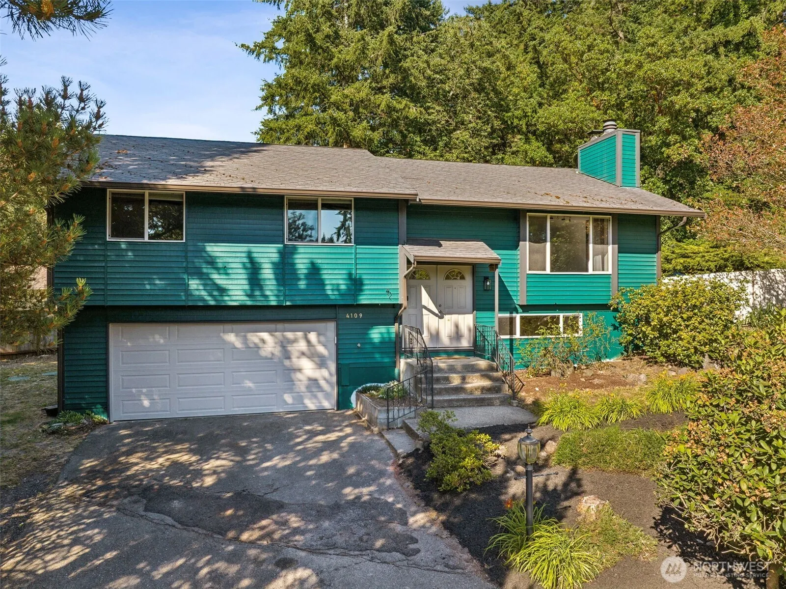 Property photo for 4109 60th Street Ct E, Tacoma photo 4