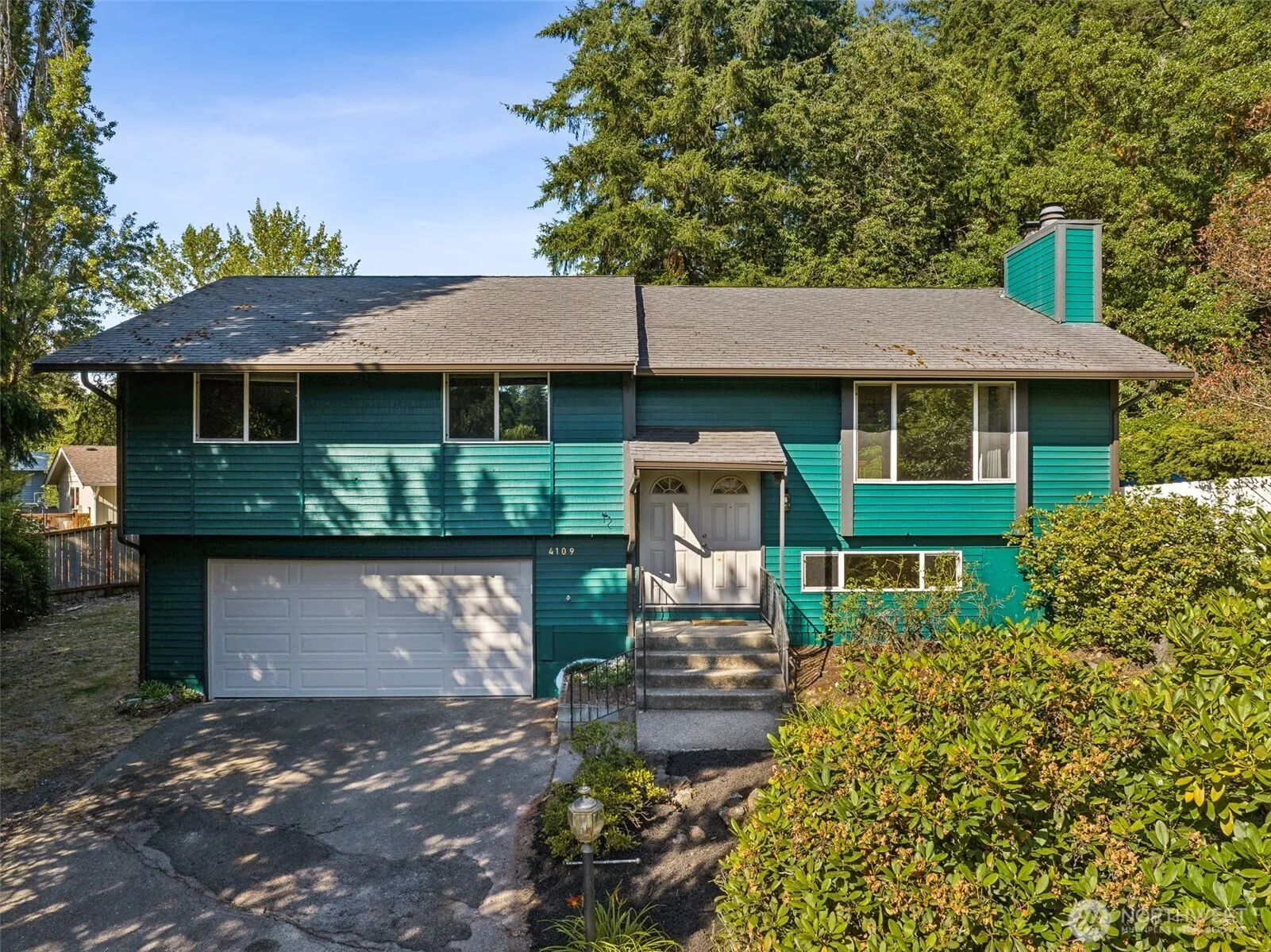Property photo for 4109 60th Street Ct E, Tacoma photo 3