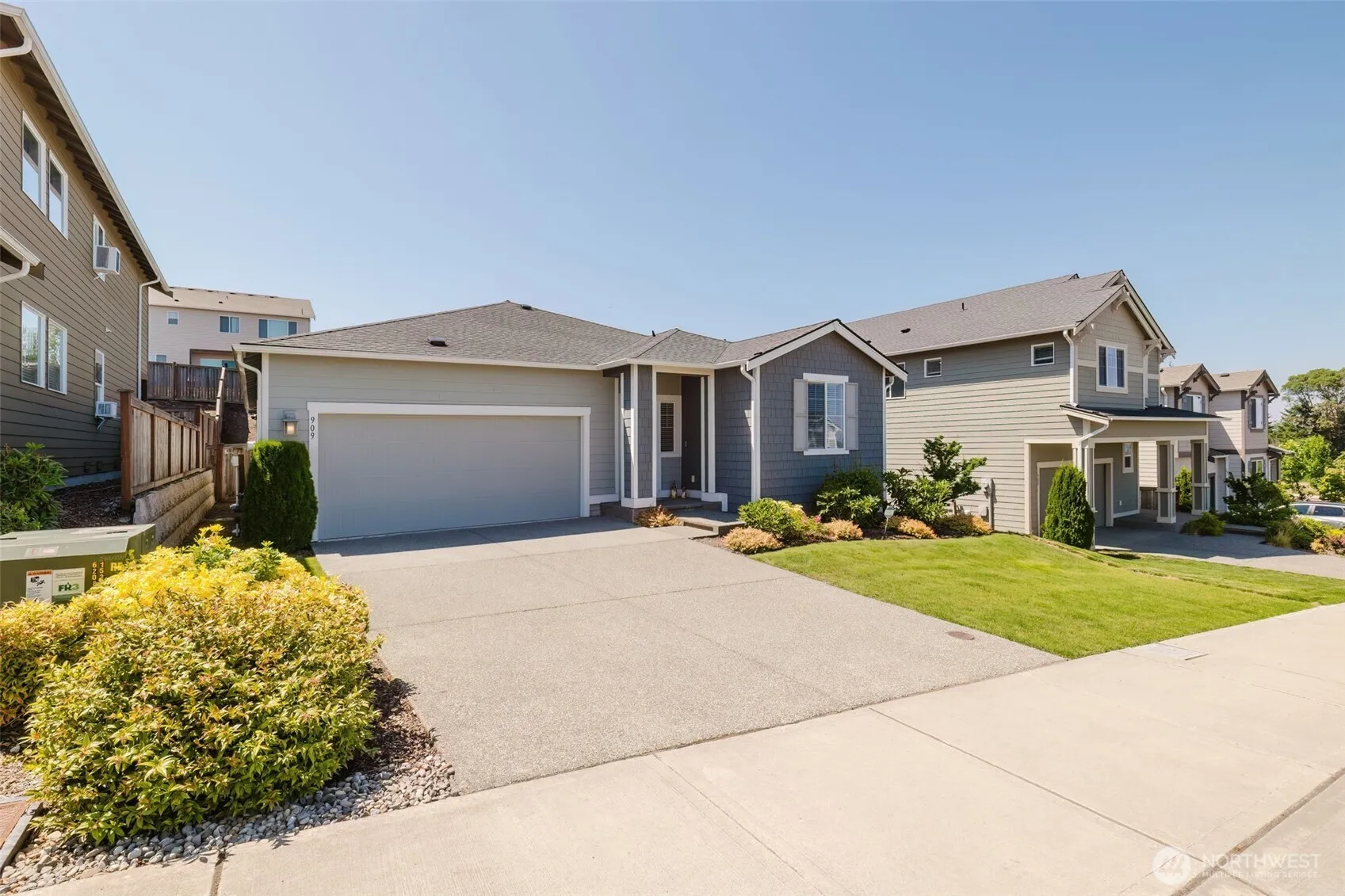 Property photo for 909 Timberline Avenue, Bremerton photo 2