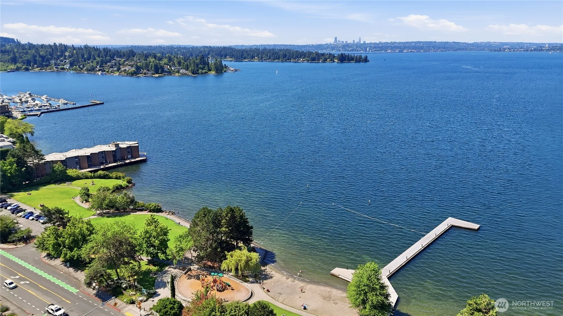 Property photo for 10135 Ne 62nd Street #c, Kirkland photo 4