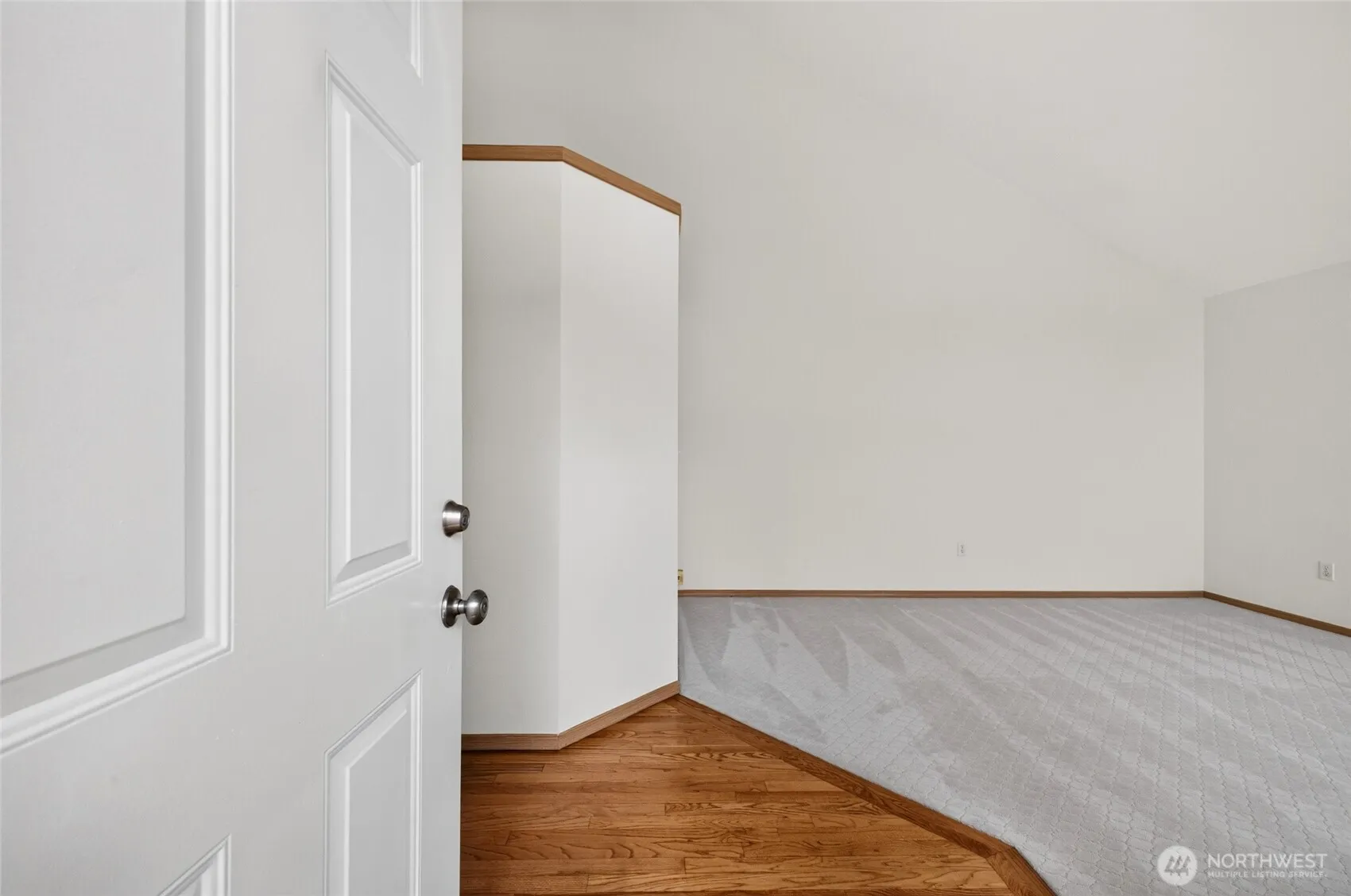 Property photo for 10124 Se 242nd Place, Kent photo 5
