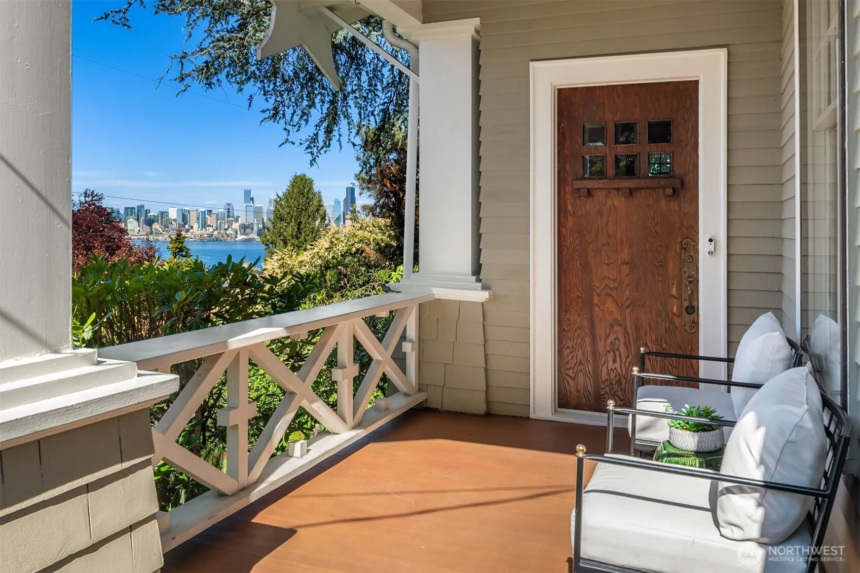 Property photo for 4055 Sw Holgate Street, Seattle