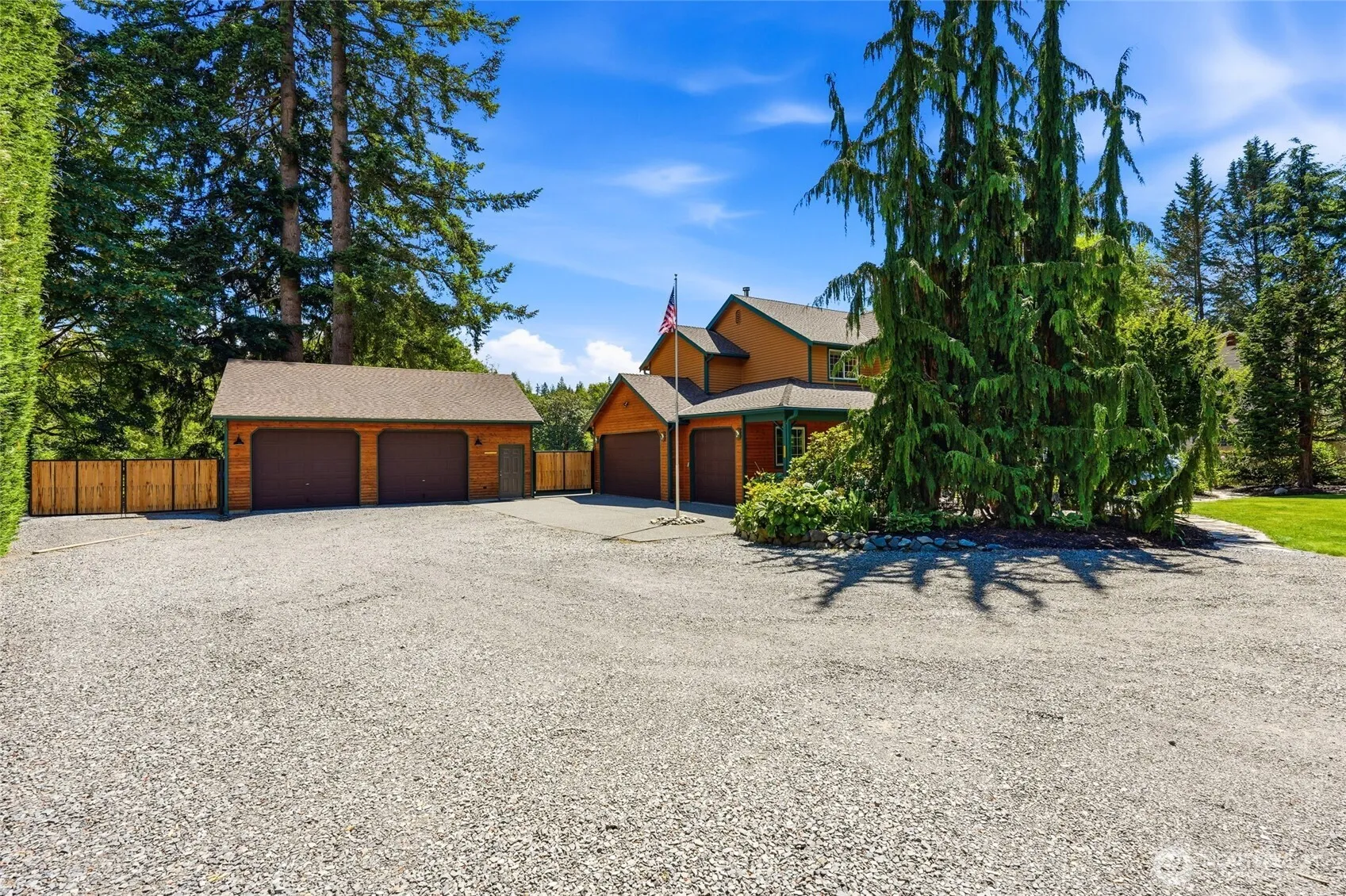 Property photo for 1615 Russell Road, Snohomish photo 2