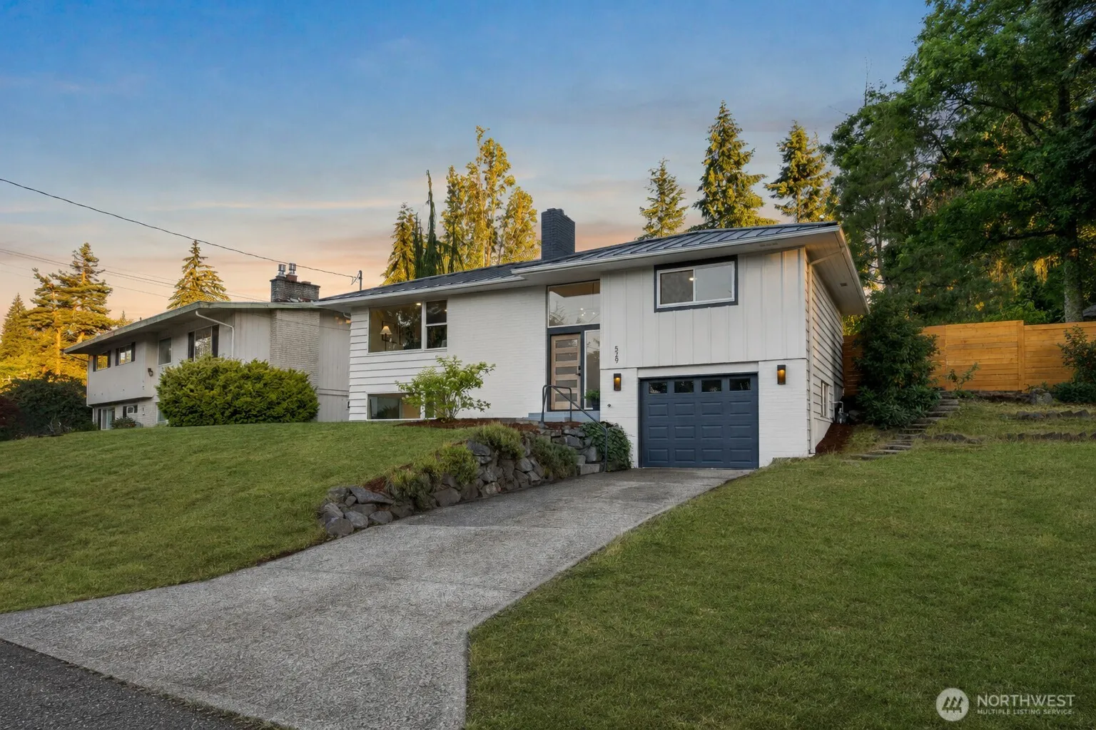 Property photo for 529 S 302nd Street, Federal Way photo 2