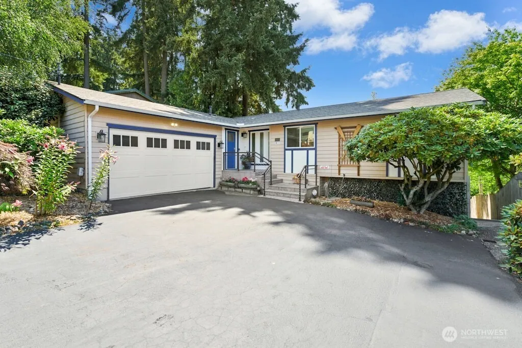 Property photo for 19803 Ashworth Avenue N, Shoreline photo 3