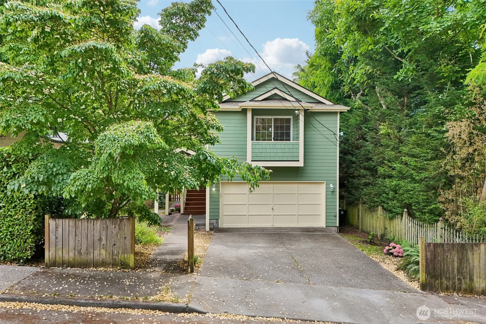 Property photo for 317 Ne 91st Street, Seattle