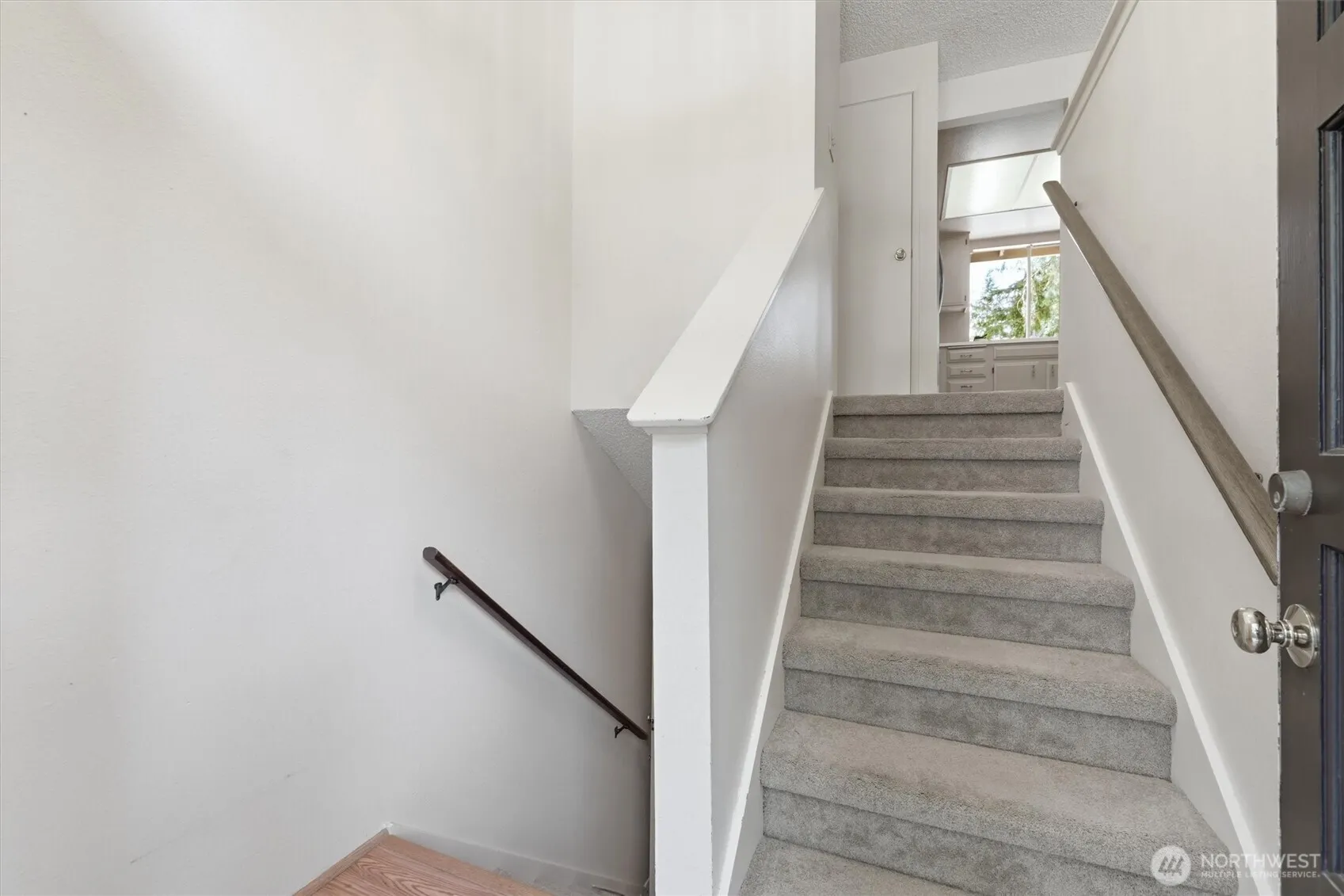 Property photo for 12217 Ne 68th Place, Kirkland photo 4