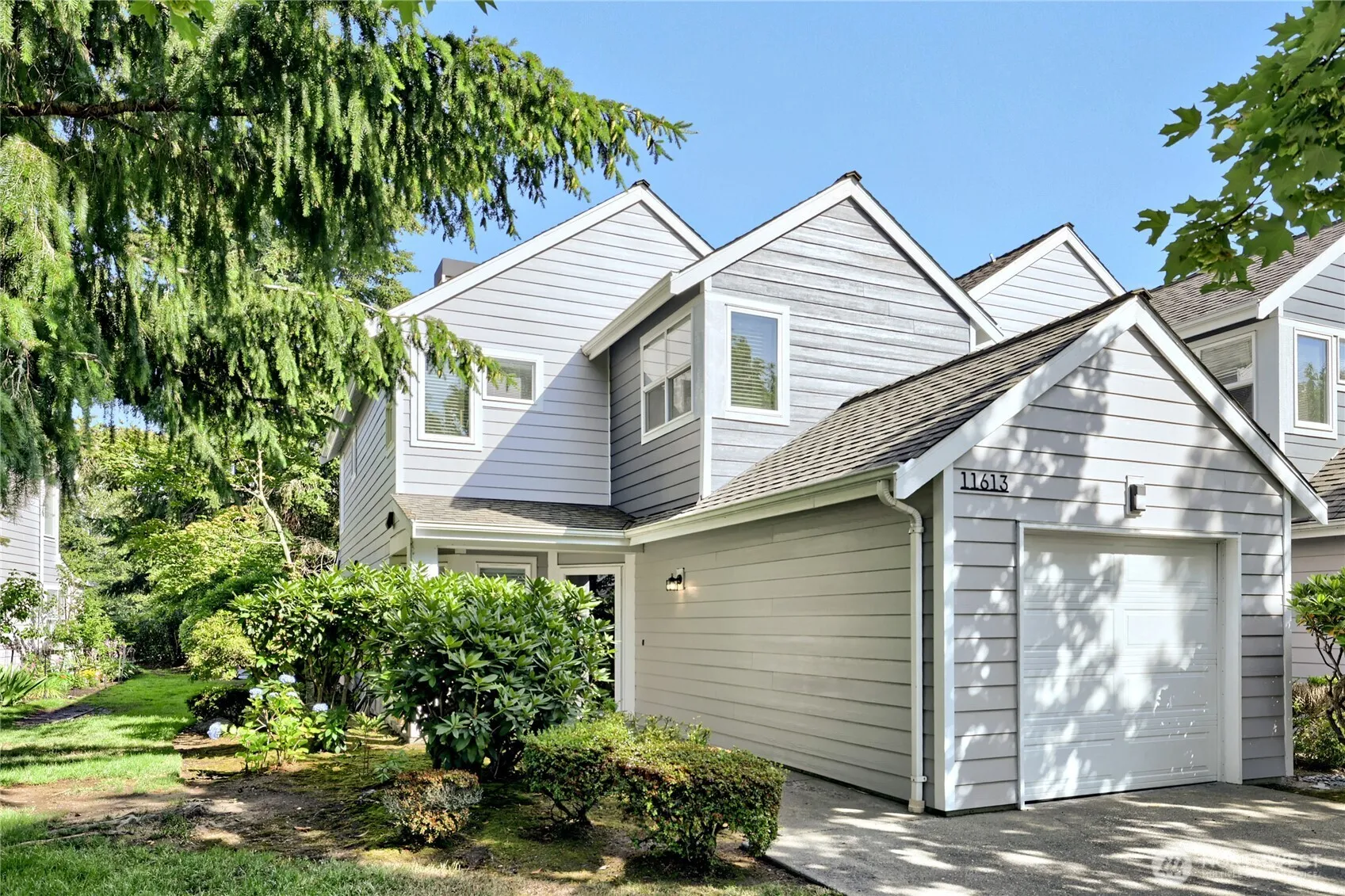 Property photo for 11613 Grove Drive, Mukilteo photo 2