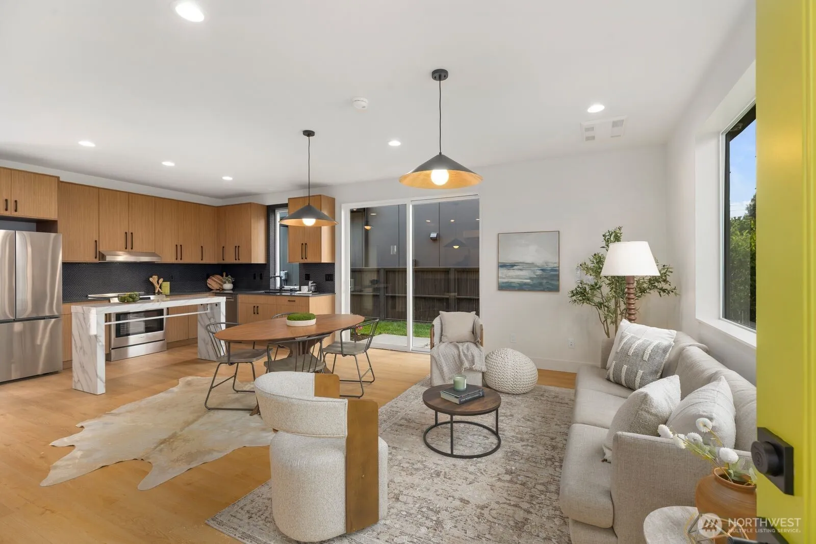 Property photo for 3307 S Hanford Street, Seattle photo 4