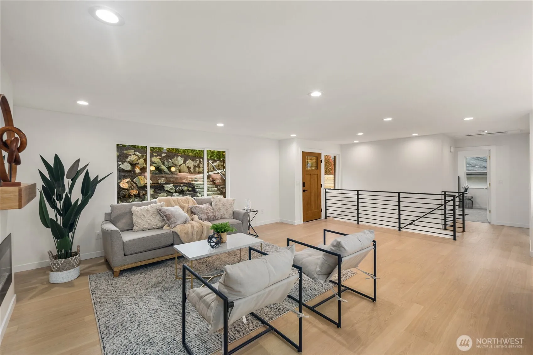 Property photo for 2518 36th Avenue W, Seattle photo 5